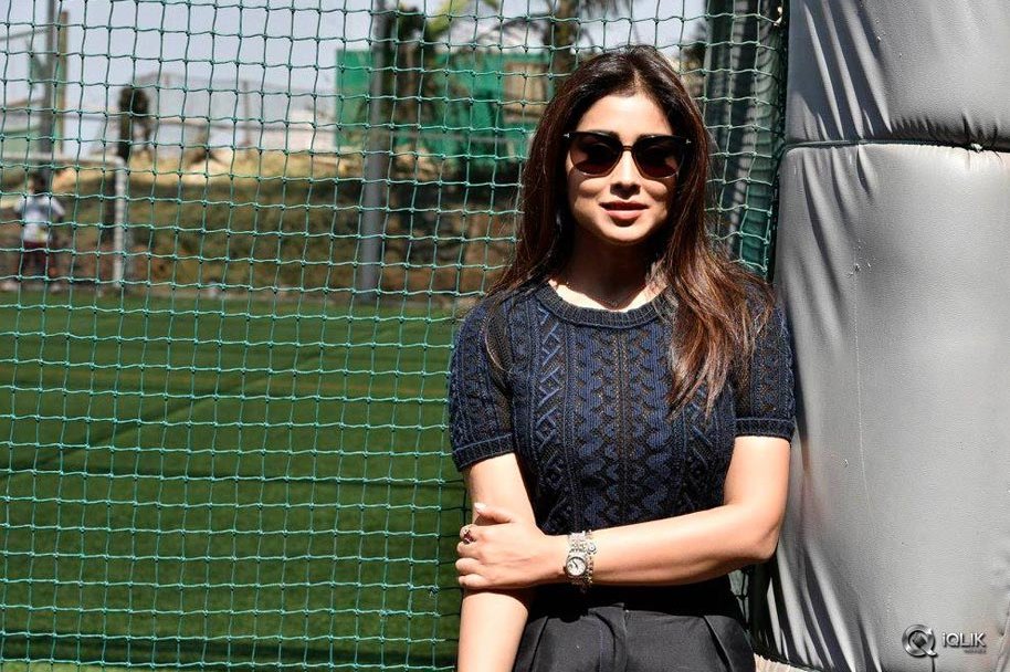 Shriya-Saran-Visit-Indian-Blind-Football-Federation-Demo-Camp